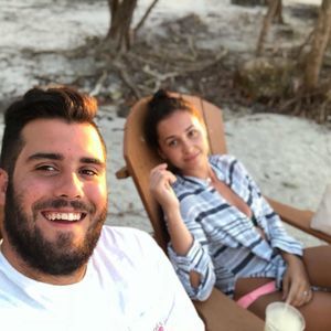 Meet your Posher, Alvaro